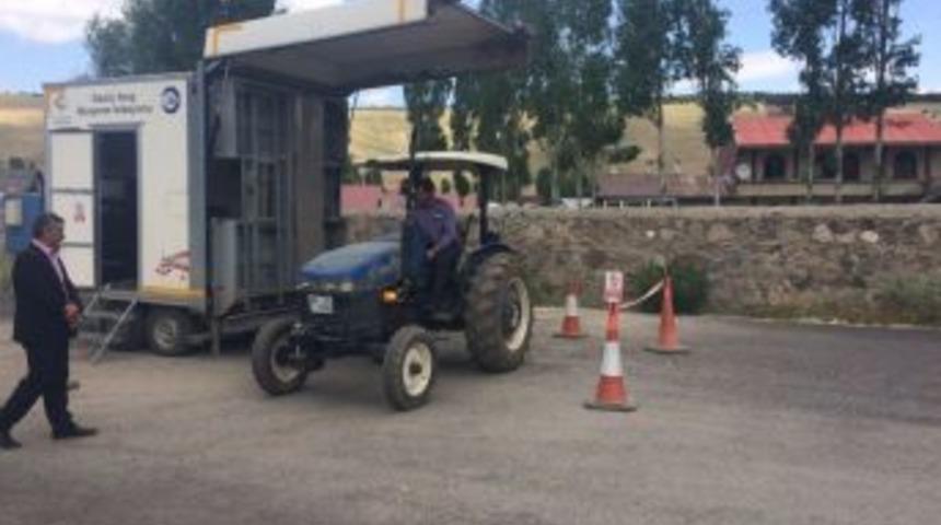 Sarıkamışlı &Ccedil;ift&ccedil;ilere Gezici Muayene İstasyonu Hizmeti