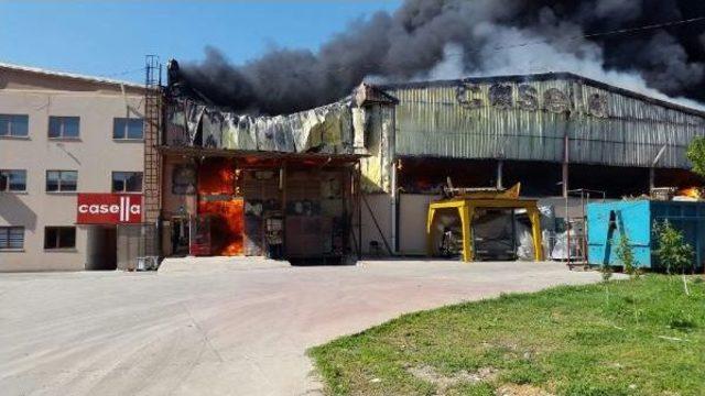 Bursa&rsquo;Da Tekstil Fabrikasında Yangın (1) 2