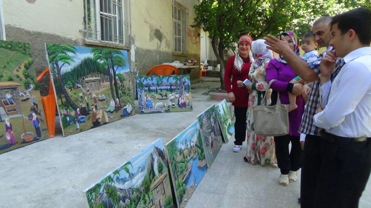 Sanat Merkezi Değil D&uuml;ğ&uuml;n Evi