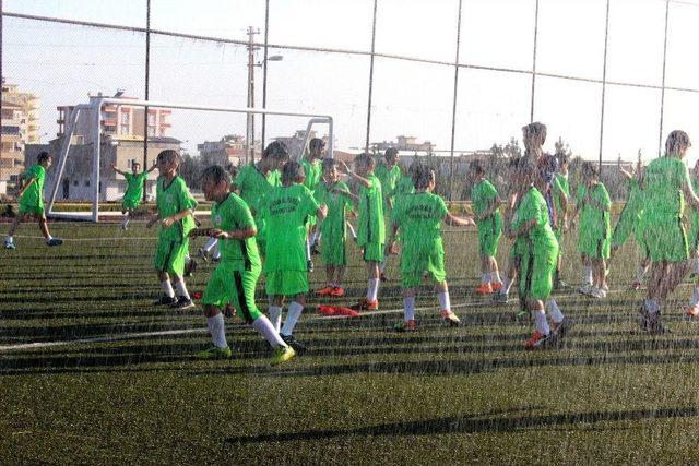 (özel Haber) İtfaiye Bu Kez Yangını Değil Sporcuları Soğuttu 3
