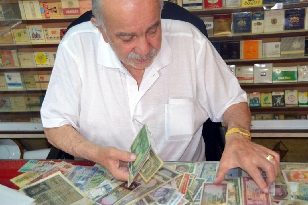 50 Yıllık Koleksiyonunda 150 &Uuml;lkenin Parası Bulunuyor