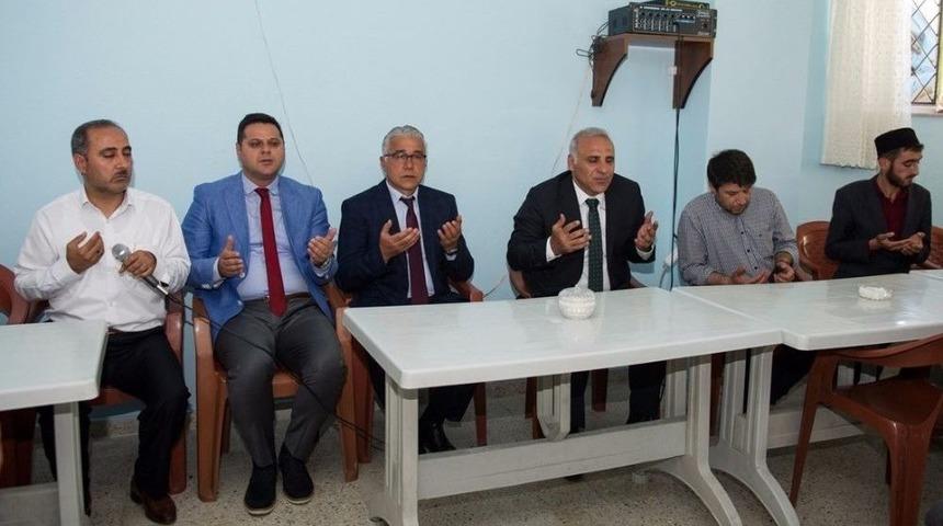 Vali Zorluoğlu&rsquo;ndan Erdemir Ailesine Taziye Ziyareti