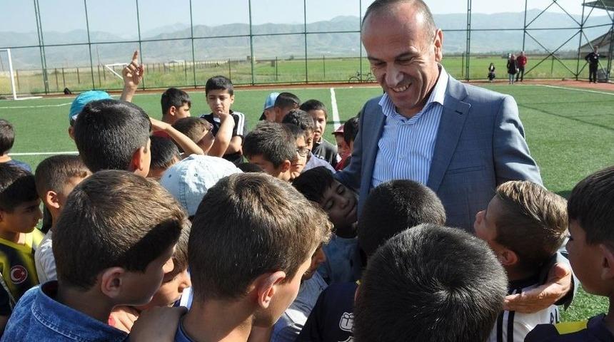 Başkan Vekili Kaşık&ccedil;ı &Ouml;ğrencilerle Bir Araya Geldi