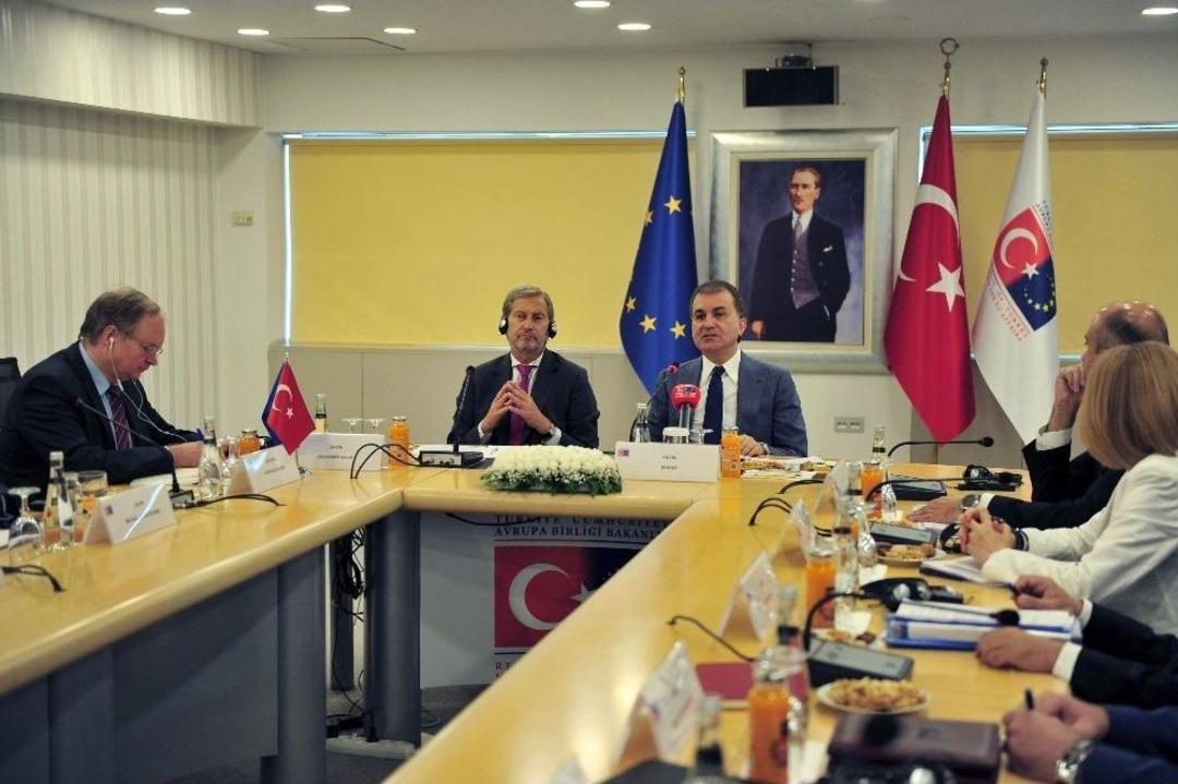 Bakan &Ccedil;elik: "ab İle Katılım M&uuml;zakereleri Olmasın, Yerine G&uuml;&ccedil;l&uuml; Bir İş Birliği Olsun Tekliflerini Elimizin Tersiyle İtiyoruz&rdquo;