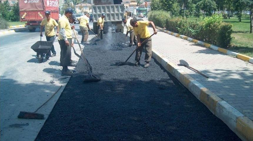 İbb&rsquo;den İstanbul&rsquo;un İl&ccedil;elerine 150 Milyon Tl&rsquo;lik Asfalt Yardımı