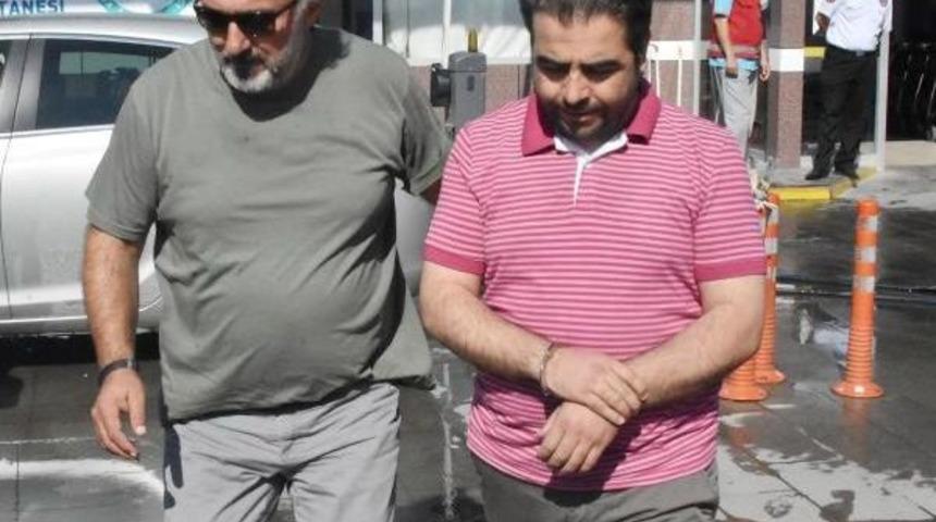 Konya'da 2 &Uuml;niversiteye Fet&ouml; Operasyonu: 20 G&ouml;zaltı