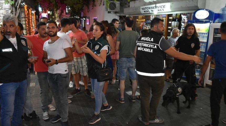 Eğlencenin Merkezine Uyuşturucu Denetimi