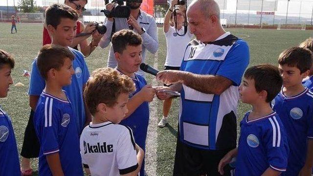 Büyükçekmece Belediyesi Yaz Spor Okulu Törenle Açılıyor