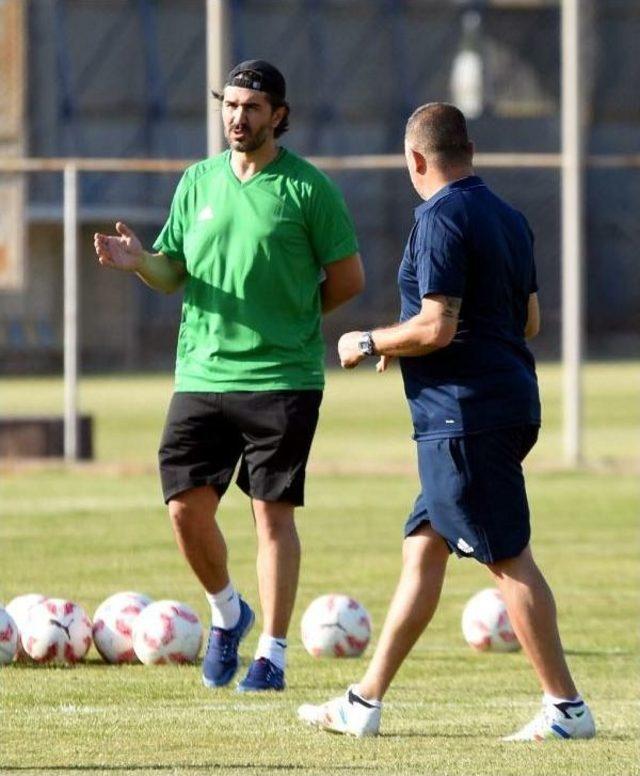 Bucaspor Teknik Direktörü Yıldırım Iddialı 1