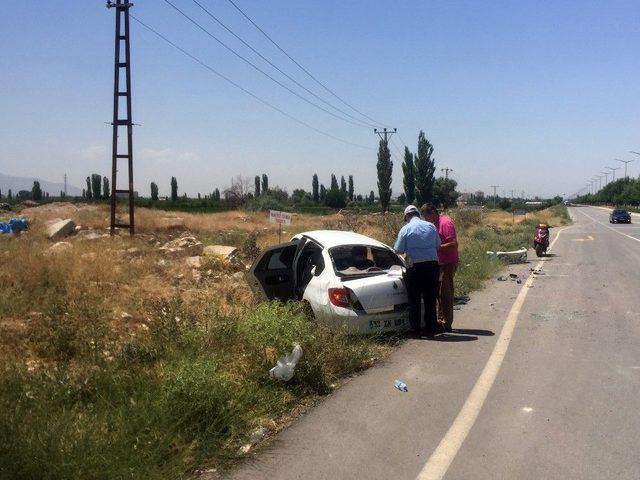 Dört Kez Takla Atan Otomobilden Burnu Dahi Kanamadan Çıktı