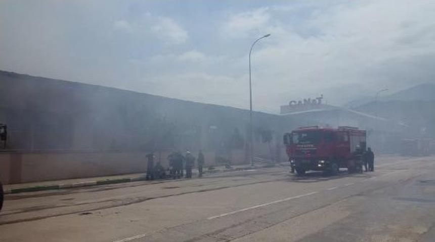 Bursa'da Tekstil Fabrikasında Yangın (3)