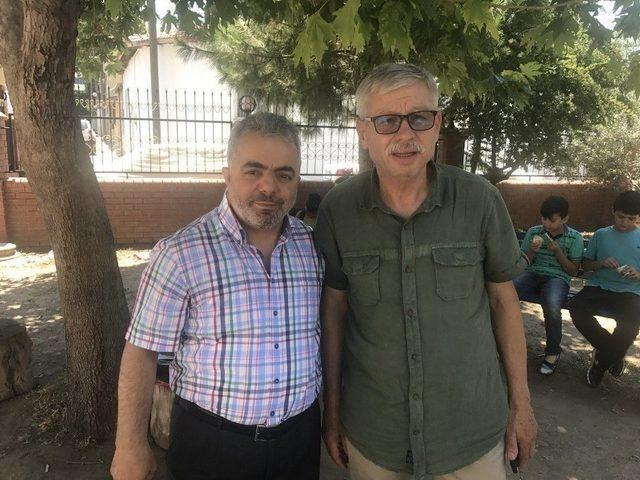 Hayırsever İşadamından Kur&rsquo;an &Ouml;ğrenen &Ccedil;ocuklara &Uuml;cretsiz Dondurma 3