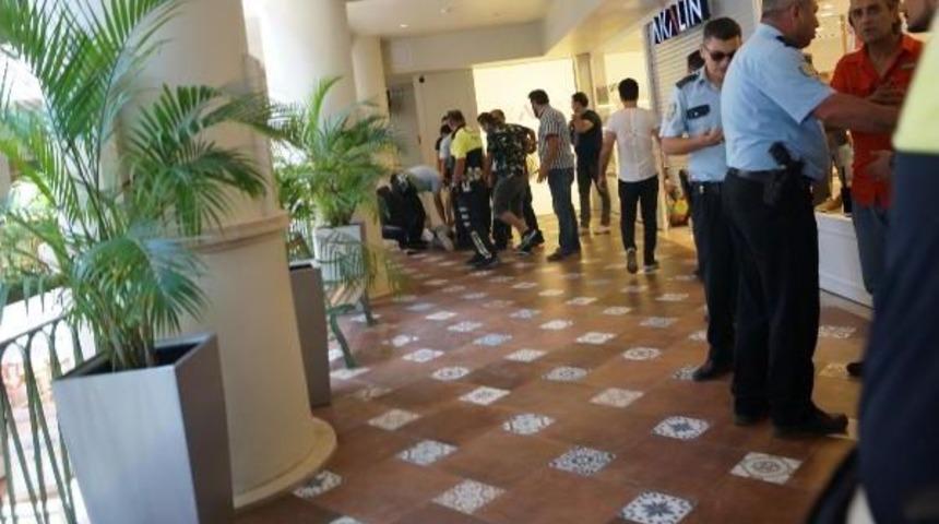 Kuşadası'nda Taklit &Uuml;r&uuml;n Denetimine Esnaf Tepkisi