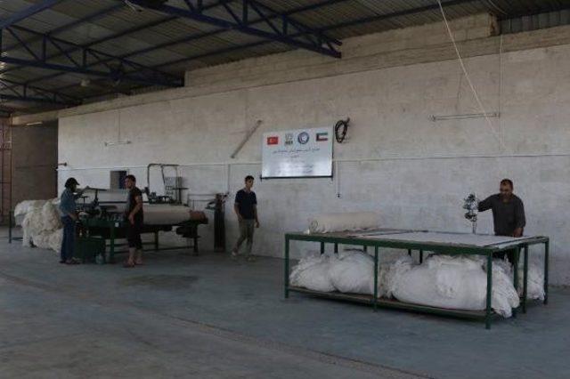 İhh, Suriye’De Sargı Bezi Fabrikası Açtı 1