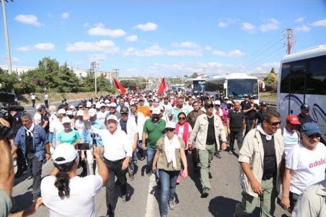 Kılıçdaroğlu: En Barışçıl Eylemimiz Bazı Çevrelerde Ciddi Kaygılar Yaratıyor (3)