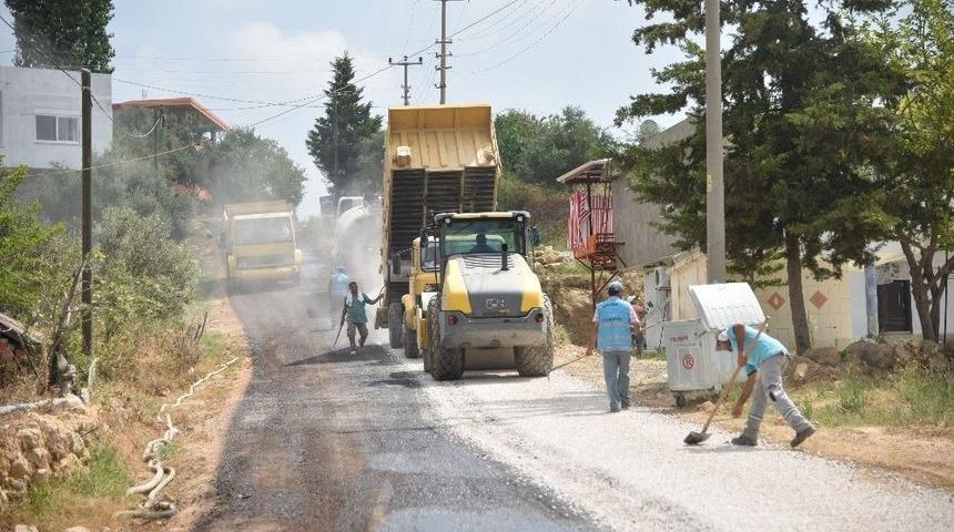 Akdam Mahallesinde Asfalt &Ccedil;alışması