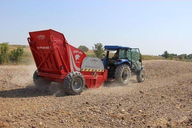 Taş Toplama Makinesi Çiftçiye Kolaylık Sağlıyor