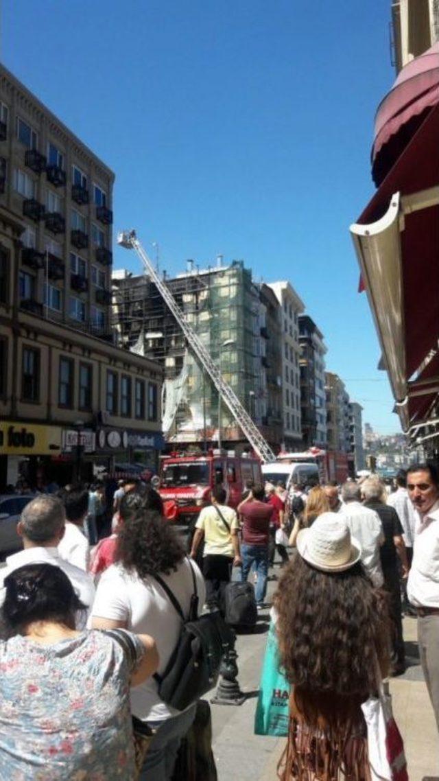 Sirkeci’de Yangın Paniği