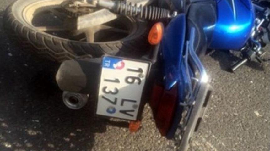 Motosiklet İle Otomobil &Ccedil;arpıştı: 1 Yaralı