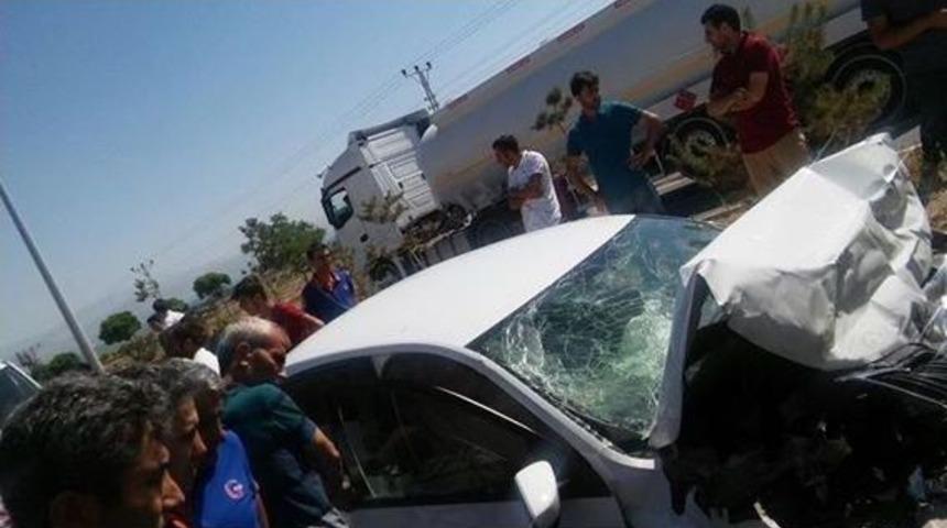 Van&rsquo;da Trafik Kazası; 3 Yaralı