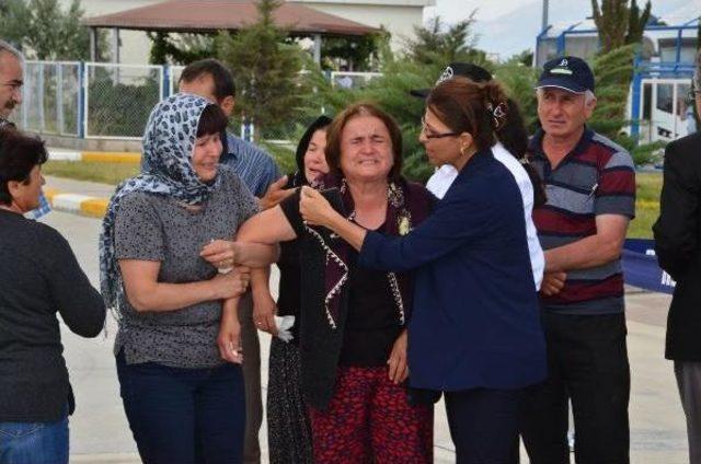 Şehit Uzman Çavuşun Acı Haberi Verildi (3)