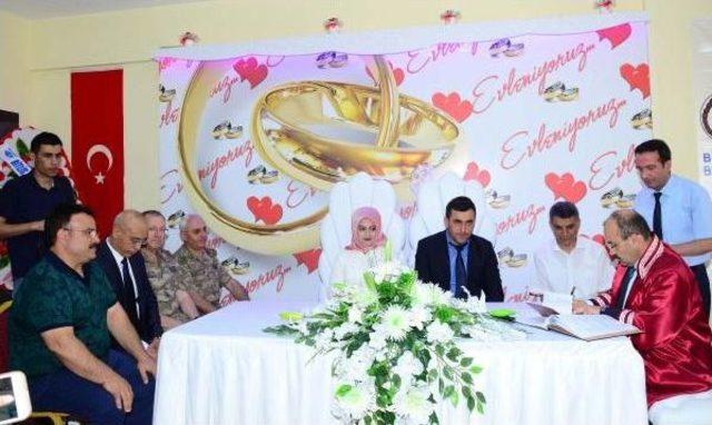 Bitlis Valisi Ustaoğlu, Şehit Oğlunun Nikahını Kıydı 1