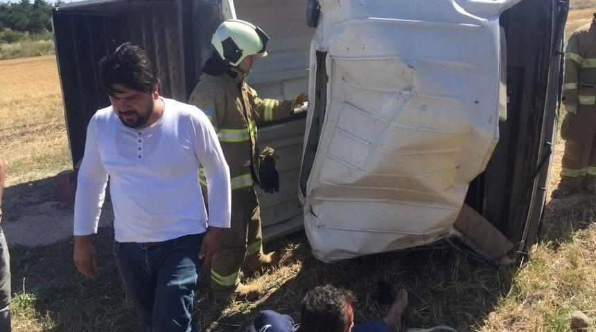 Kamyon Şarampole U&ccedil;tu : 1 Yaralı