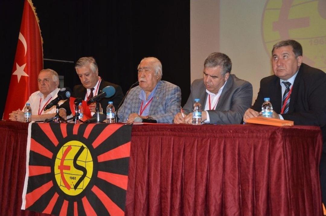 Eskişehirspor Kayyuma Doğru Gidiyor