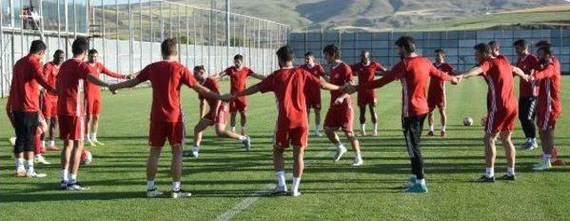 Sivasspor, Yeni Sezon Hazırlıklarını S&uuml;rd&uuml;r&uuml;yor 1