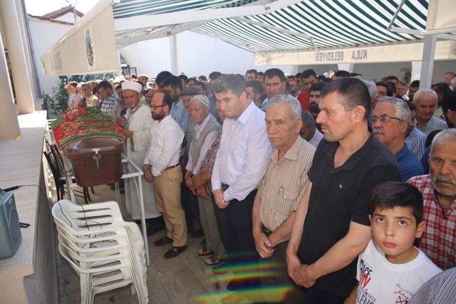 Eşini Boğazını Keserek &Ouml;ld&uuml;ren Koca Tutuklandı 1