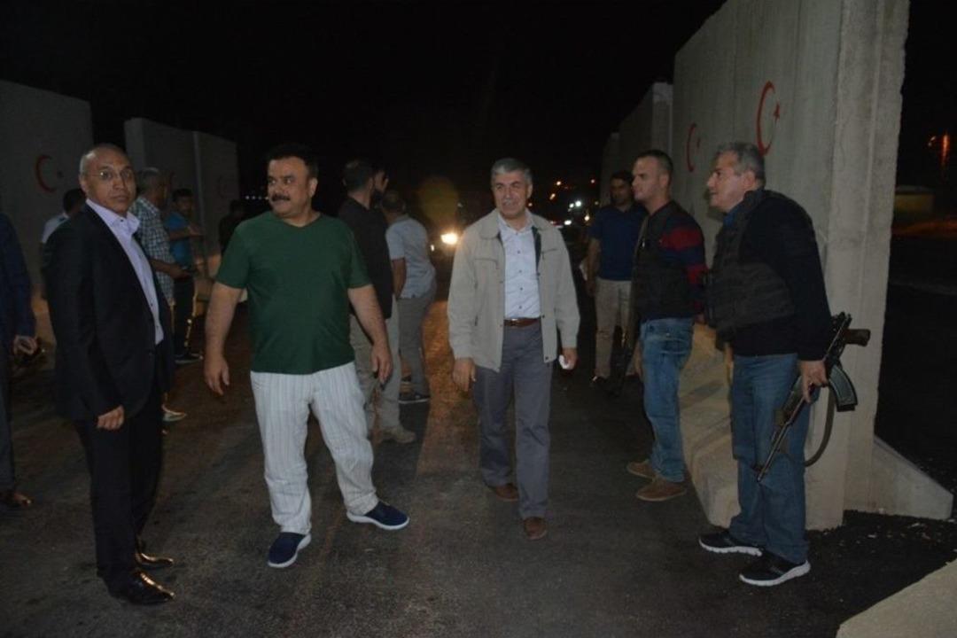 Sanat&ccedil;ı Serttaş&rsquo;tan G&uuml;venlik G&uuml;&ccedil;lerine S&uuml;rpriz Gece Ziyareti