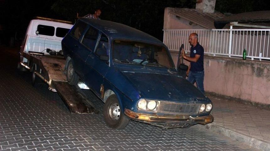 Ecel Direksiyon Başında Yakaladı