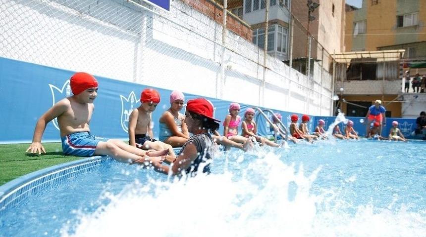 Yeşil Sahalarda Havuz Keyfi