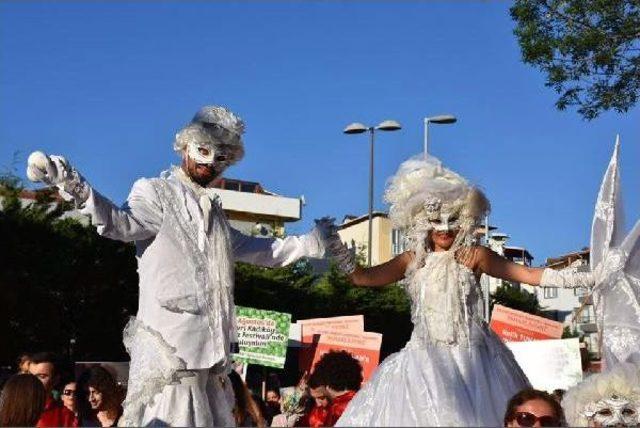 56 Yıllık 'silivri Yoğurt Festivali'nden Termik Santrale Gönderme