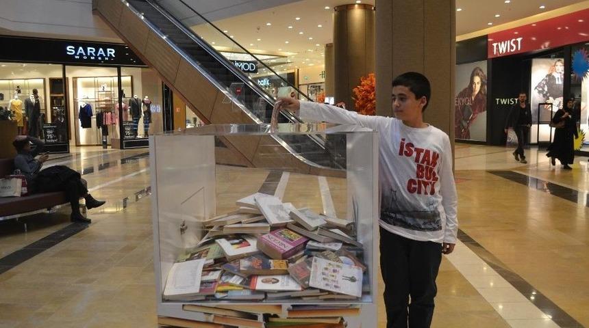 Dev Kitap Kumbarası Bağış&ccedil;ıları Bekliyor