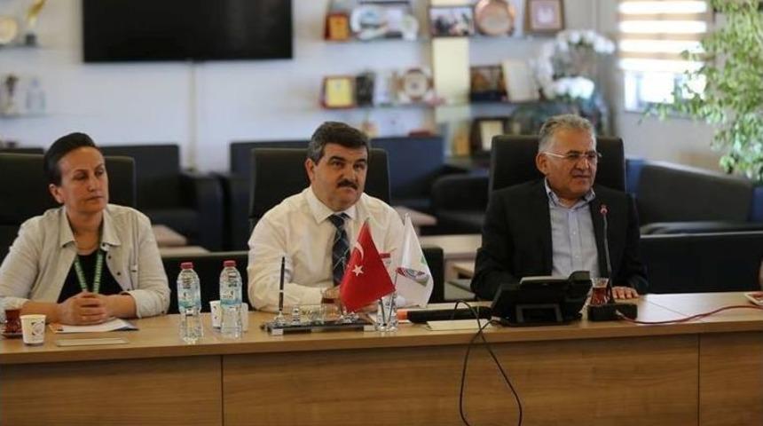 Melikgazi Belediyesi&rsquo;nde 105 Stajyer Uygulamalı Eğitim Alıyor