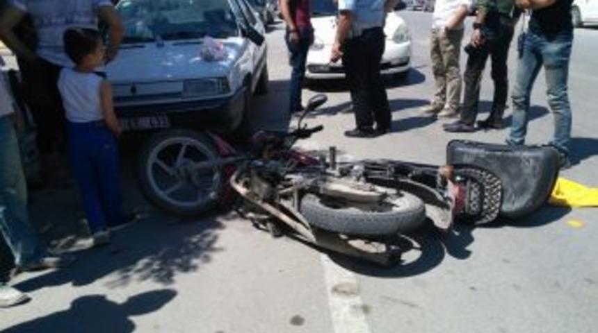 Karaman&rsquo;da Motosikletler &Ccedil;arpıştı: 2 Yaralı