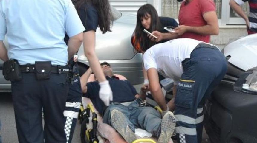 Sokak Ortasında Bı&ccedil;aklı Saldırı