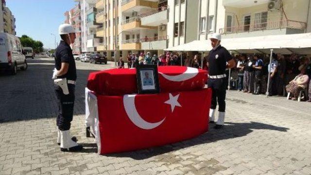 Kavgacıları Ayırırken Şehit Olan Polis Toprağa Verildi