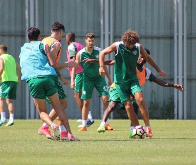 Bursaspor’Da Kaptan Harun Izinden Döndü