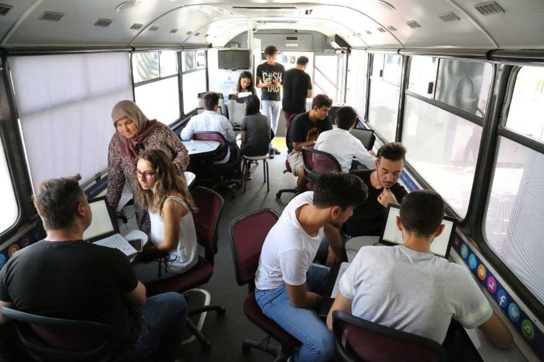 &Uuml;niversite Adaylarına İbb&rsquo;den &Ouml;nemli Hizmet