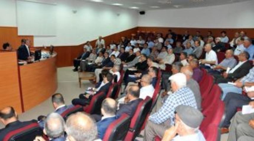 Karaman Valisi Meral, Muhtarlarla Toplantı D&uuml;zenledi