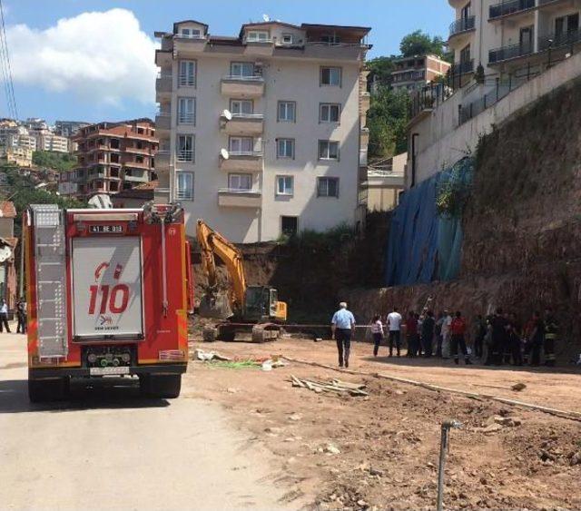 Temeli Ortaya Çıkan 5 Katlı Bina Boşaltıldı