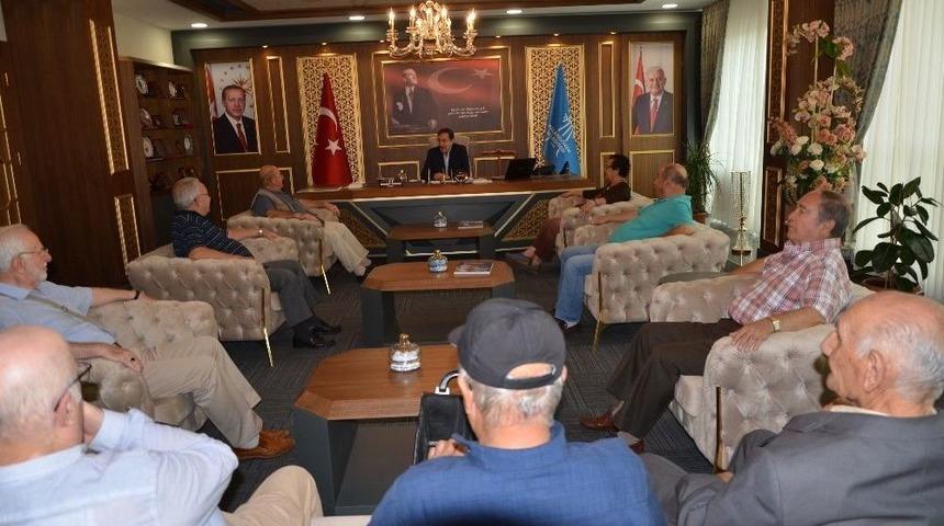 52 Yıl Aradan Sonra Erzurum&rsquo;da Hasret Giderdiler