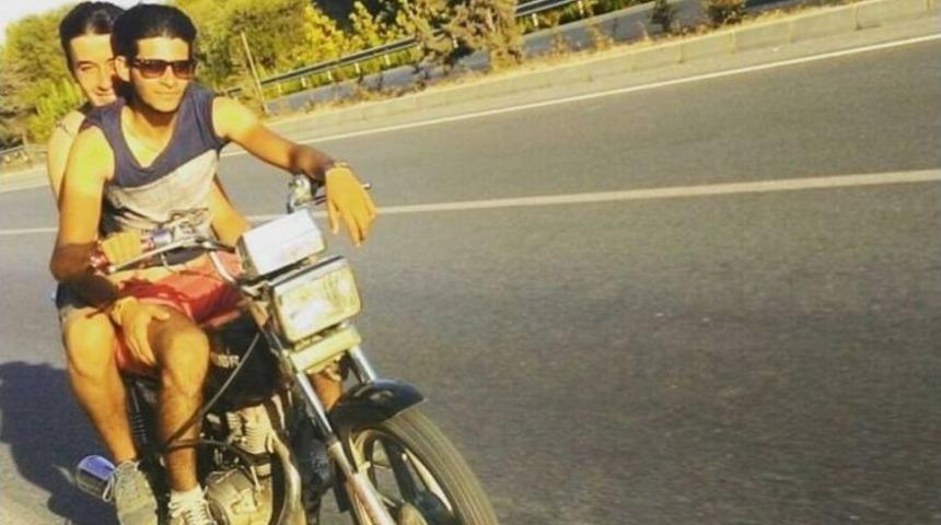 Kuşadası&rsquo;nda Trafik Kazası, 2 &Ouml;l&uuml;