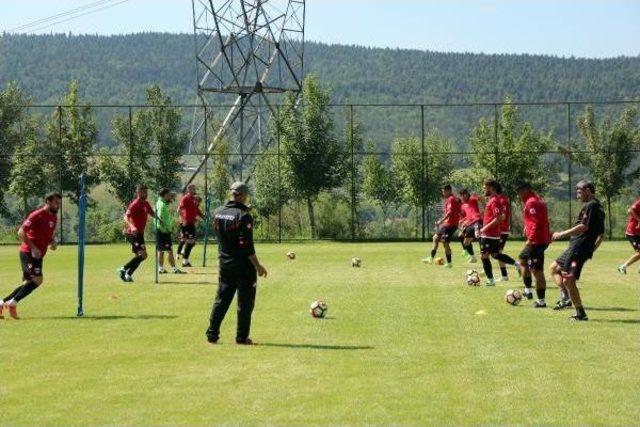 Adanaspor Abant'ta Kampa Girdi