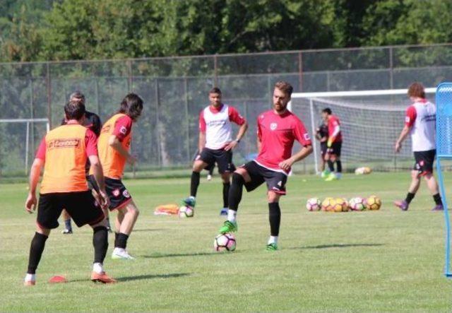 Adanaspor Abant'ta Kampa Girdi