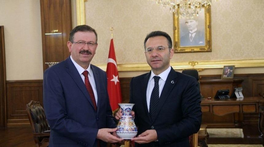 Genel Sekreter Bayram, Vali Aksoy&rsquo;u Ziyaret Etti