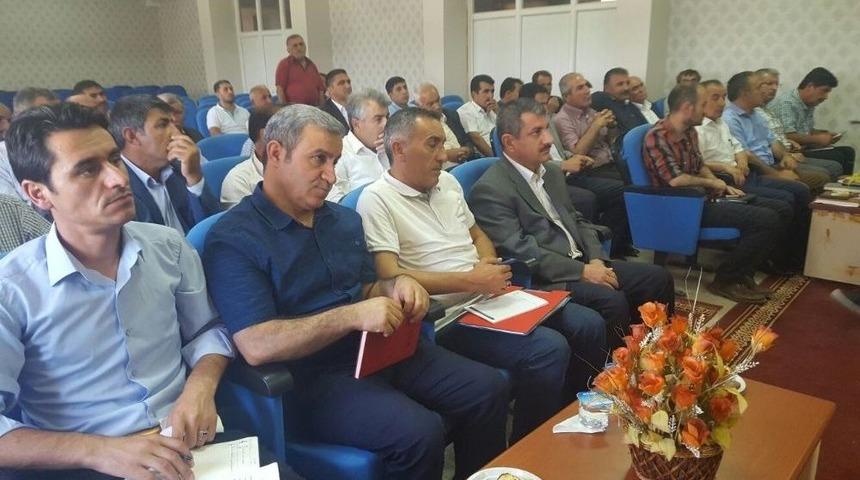 Gevaş&rsquo;ta Muhtarlarla İstişare Toplantısı