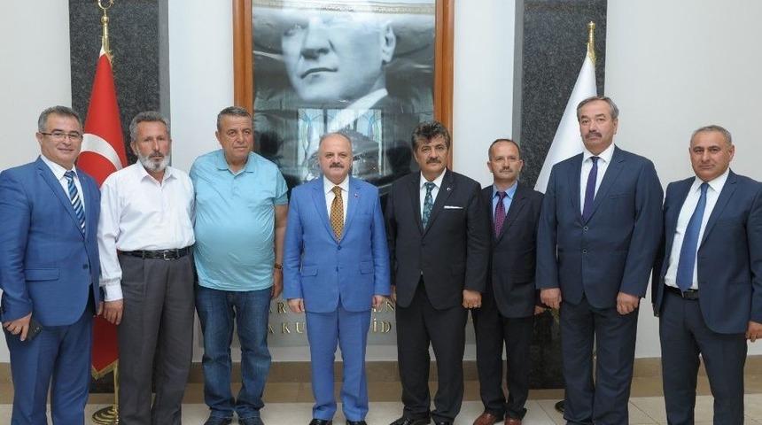 Vali &Ccedil;akacak: &ldquo;hizmet Verdiğimiz İnsanlara Hoşg&ouml;r&uuml; İle Yaklaşmalıyız&rdquo;